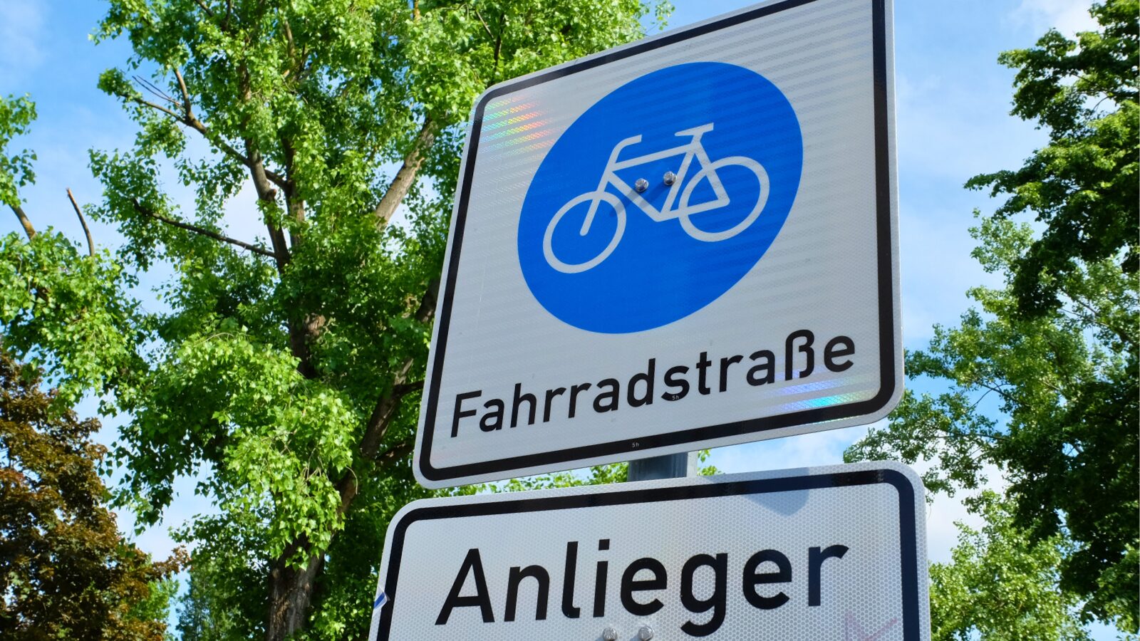 Schild für Fahrradstraße