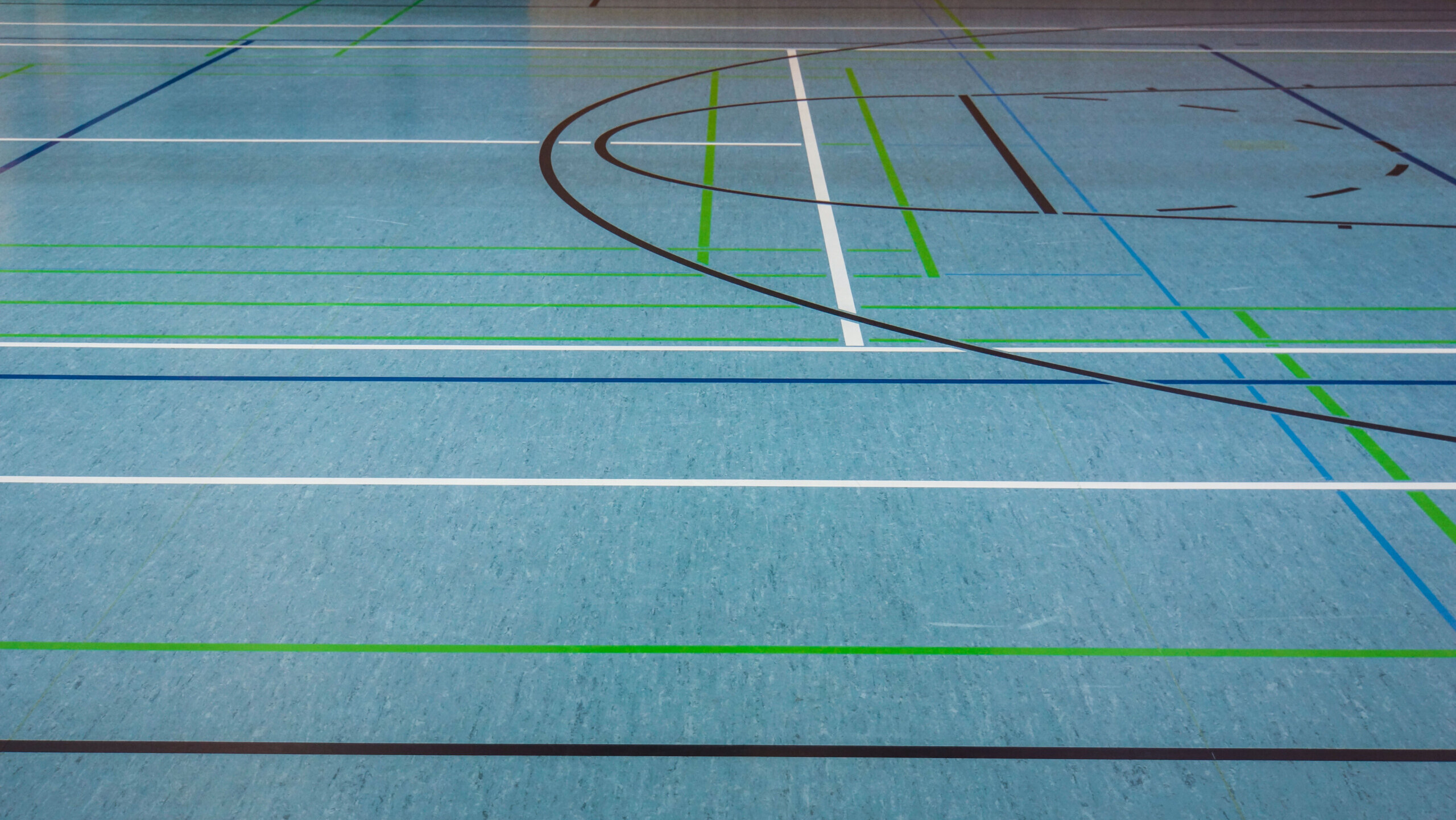 Sporthalle von Rainer Sturm / pixelio.de