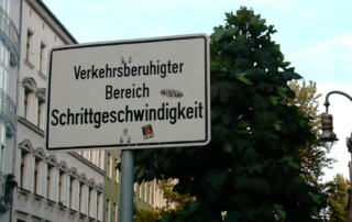Schild Verkehrsberuhigung