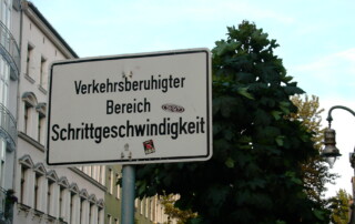 Schild für Verkehrsberuhigung